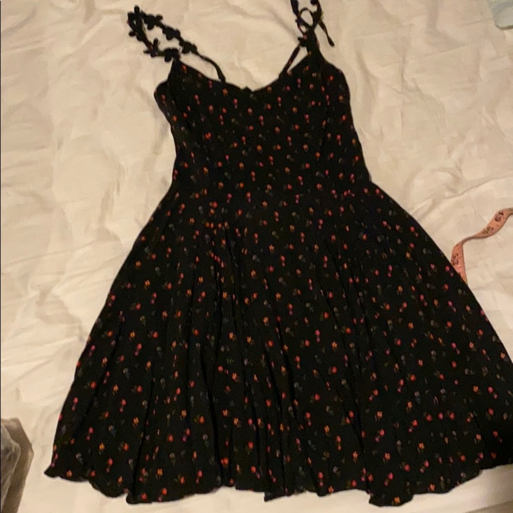 EUC Urban Outfitters Kimchi Blue floral dress